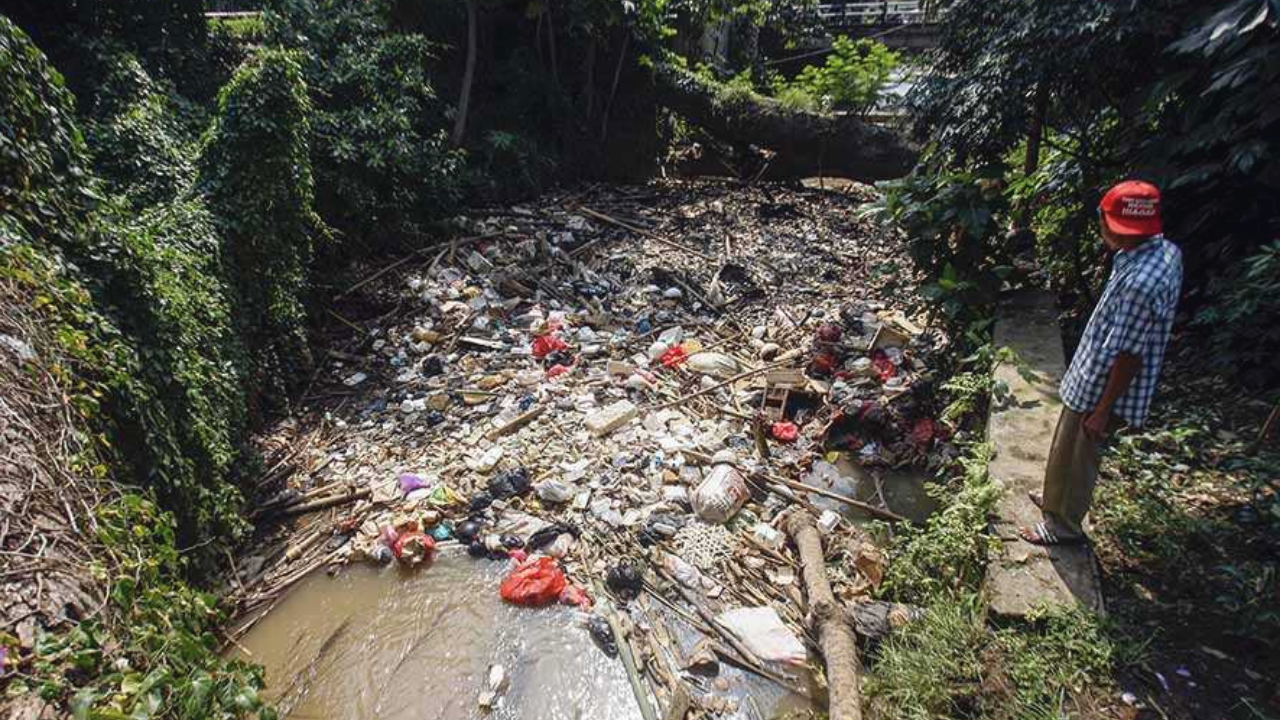 Kurangnya kesadaran masyarakat